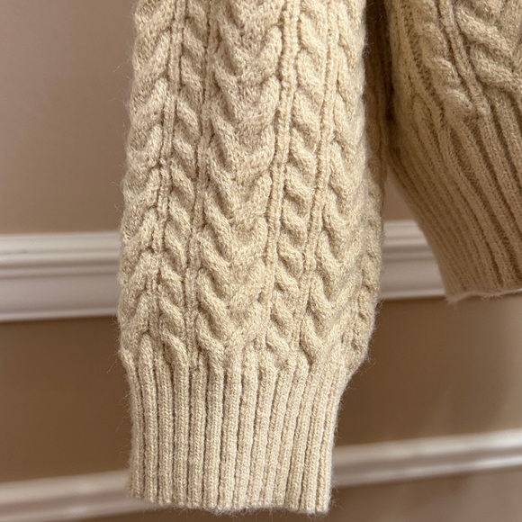 Cream Cable Knit Sweater - Picture 4 of 6